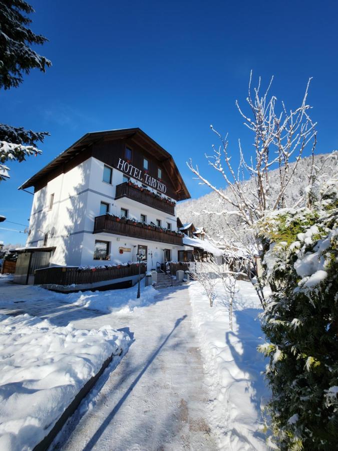 Hotel Tarvisio Four Seasons Екстериор снимка