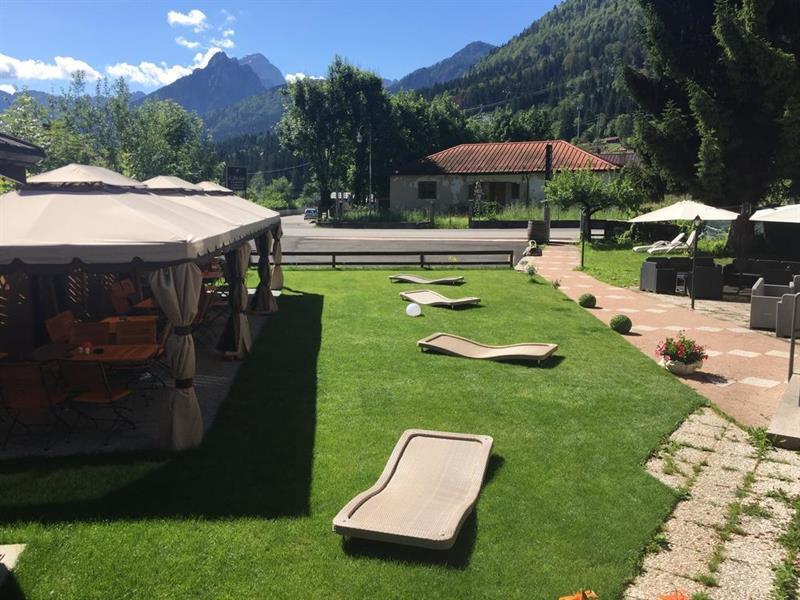 Hotel Tarvisio Four Seasons Екстериор снимка